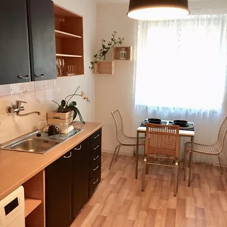 Halasova Apartamento *